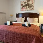 Anna Apartmán